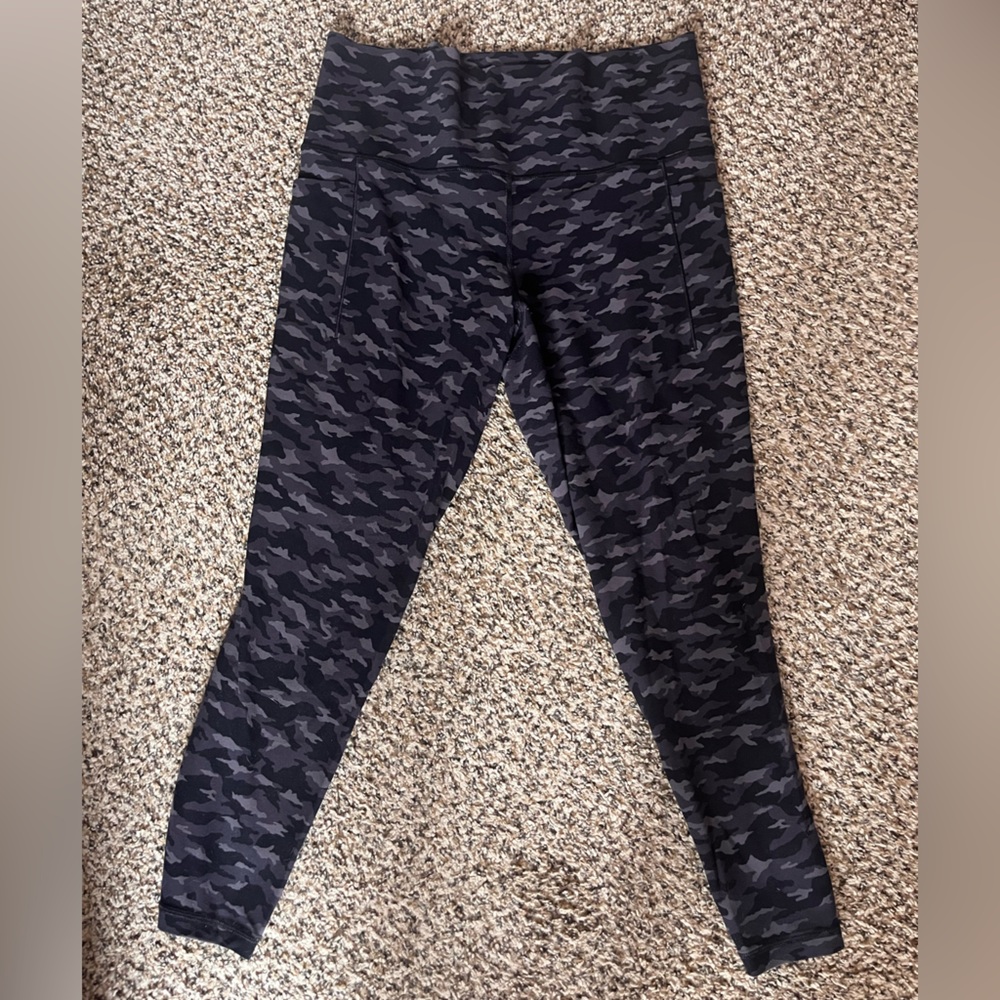 Athleta Gray Camouflage Salutation Stash Leggings